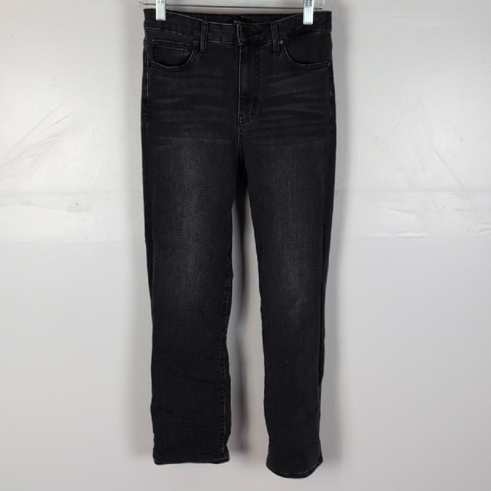 Quince Women's Straight Leg Jeans in Washed Black